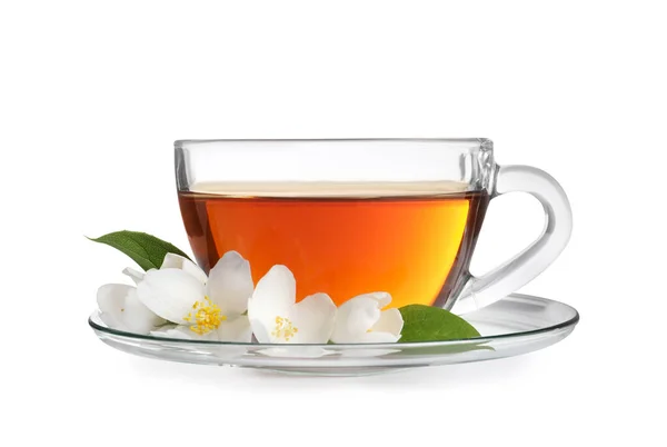 Glas Mit Aromatischem Jasmintee Und Frischen Blumen Auf Weißem Hintergrund — Stockfoto