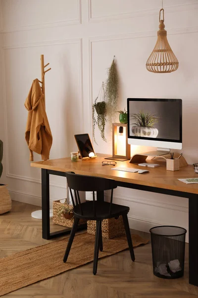 Lieu Travail Moderne Avec Ordinateur Dans Chambre Design Intérieur — Photo