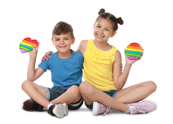 Kinder Mit Zappelspielzeug Auf Weißem Hintergrund — Stockfoto