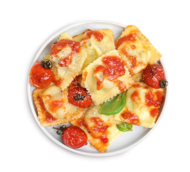 Domates soslu leziz ravioli, beyaz, üst manzara.