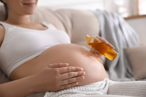 Young Pregnant Woman Cosmetic Product Indoors Closeup — Stock Photo, Image