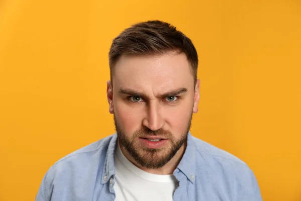 Angry Young Man Yellow Background Hate Concept — Stock Photo, Image