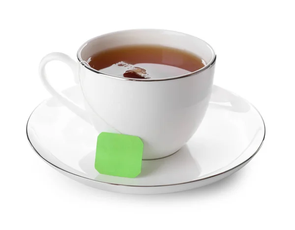 白に単離された芳香族ホットティーのカップ — ストック写真
