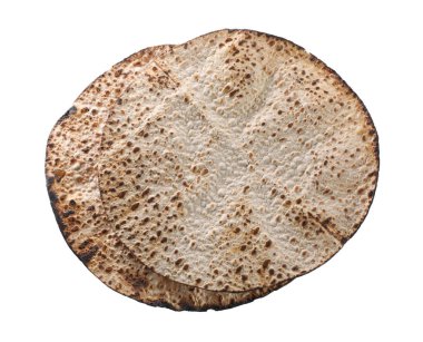 Beyaz arka planda leziz matzolar, üst manzara. Hamursuz Bayramı (Pesach) kutlaması