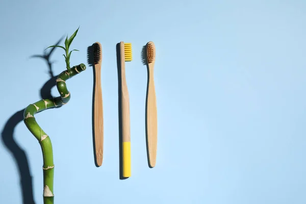 Wooden Toothbrushes Bamboo Light Blue Background Flat Lay Space Text — Stock Photo, Image