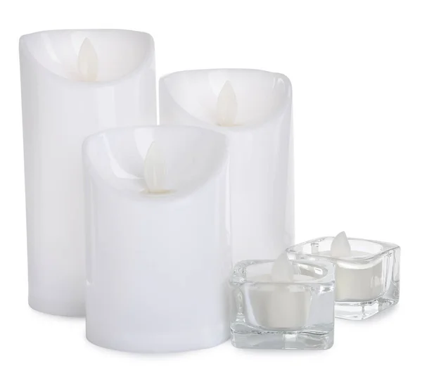 Verschillende Decoratieve Vlamloze Led Kaarsen Witte Achtergrond — Stockfoto
