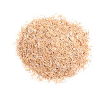 Beyaz zemin üzerinde buğday kepeği yığını, üst görünüm