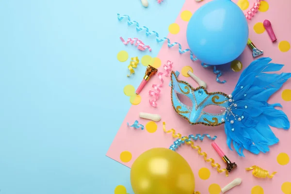 Composizione Laica Piatta Con Elementi Carnevale Sfondo Colore Spazio Testo — Foto Stock