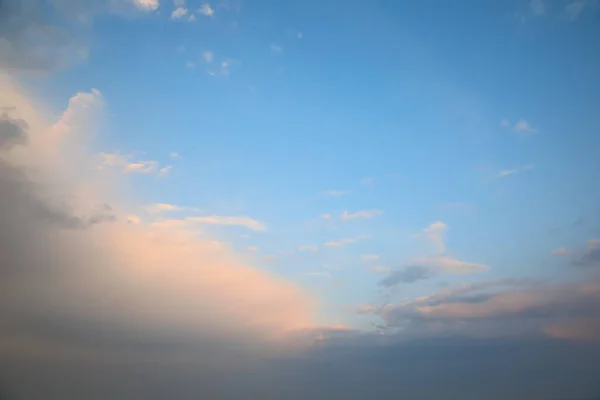 Pittoresk Utsikt Över Himlen Med Vackra Moln — Stockfoto