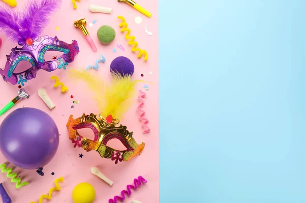 Platte Lay Compositie Met Carnaval Items Kleur Achtergrond Ruimte Voor — Stockfoto