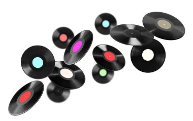 Beyaz arka planda uçuşan siyah vinil plaklar