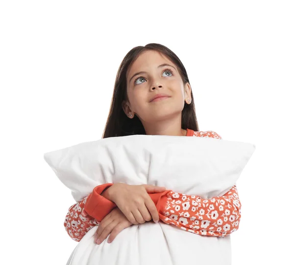 Nettes Mädchen Trägt Schlafanzug Mit Spielzeug Auf Weißem Hintergrund — Stockfoto