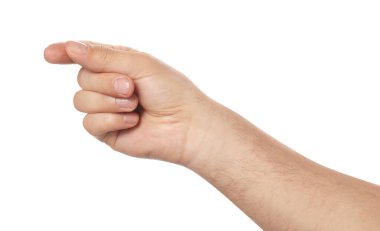 Beyaz arka planda bir şey tutan adam, yakın plan.