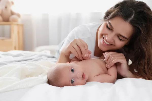 Happy Young Mother Her Cute Baby Bed Home — Stock Photo, Image