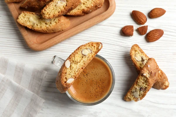 Biscoitos De Amêndoa Siciliana Massa Di Mandorla Imagem de Stock - Imagem  de alaranjado, semente: 188786683