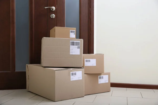 Stacked Parcels Door Floor Space Text Delivery Service — Stock Photo, Image