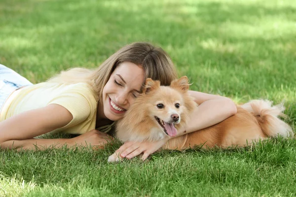 Young Woman Her Cute Dog Green Grass Park — Stock Photo, Image