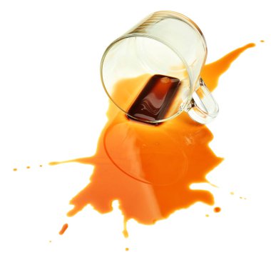 Kahveyi ters çevirdim ve beyaz arka plana döktüm.