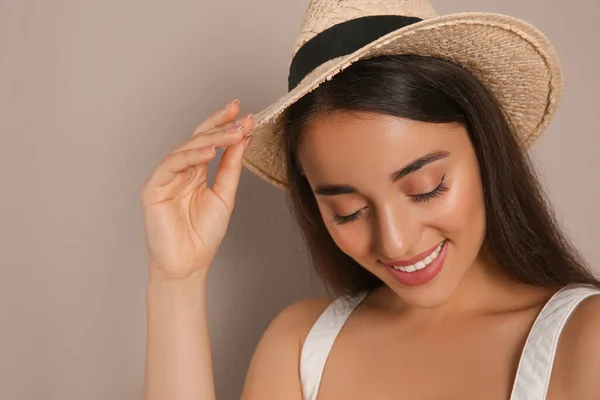 Beautiful Young Woman Wearing Straw Hat Beige Background Stylish Headdress — Stock Photo, Image