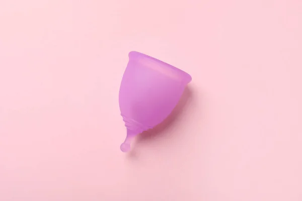 Violet Menstrual Cup Pink Background Top View — Stock Photo, Image