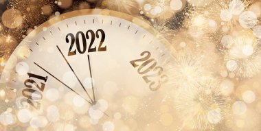 2022 yılına kadar saat sayımı ve arka planda güzel havai fişekler, afiş tasarımı