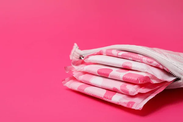 White Bag Menstrual Pads Pink Background Closeup Space Text — Stock Photo, Image
