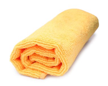 Temiz turuncu mikrofiber kumaş beyazı izole edilmiş.