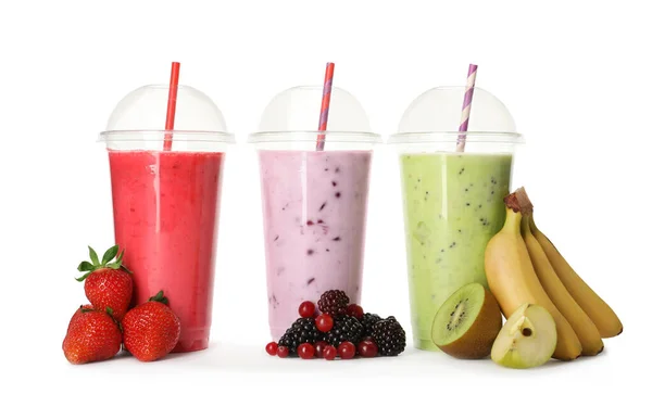 Différents Smoothies Avec Des Pailles Dans Des Tasses Plastique Des — Photo