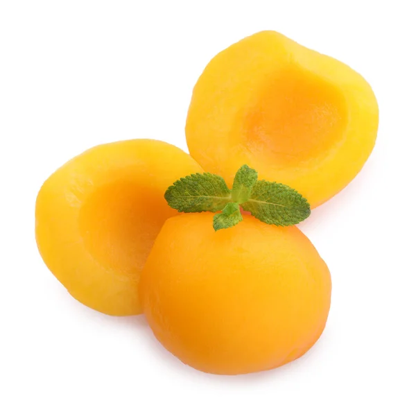 Sweet Canned Peach Halves Mint Isolated White Top View — Stock Photo, Image