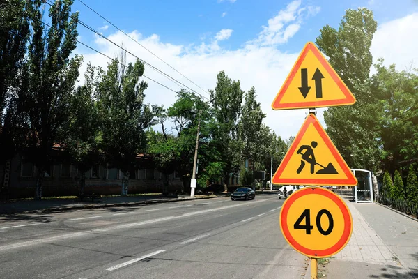 Traffic Signs City Street Space Text Road Repair — Stock Photo, Image