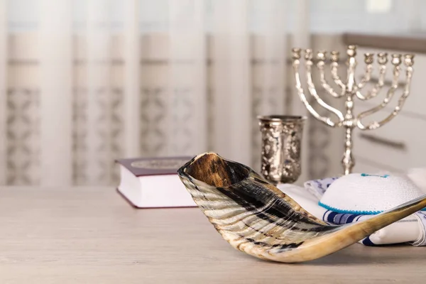 Shofar Other Rosh Hashanah Holiday Attributes Wooden Table Indoors Space — ストック写真