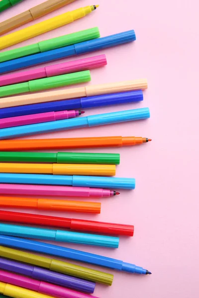 Set Felt Tip Pens Pink Background Flat Lay Diversity Concept — Stock Photo, Image