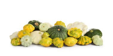 Beyaz arka planda taze olgun köfte kabakları