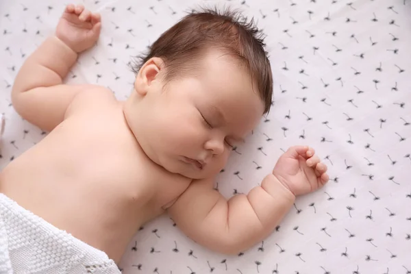 Evdeki Karyolada Uyuyan Şirin Bir Bebek Manzaralı Yatma Zamanı — Stok fotoğraf