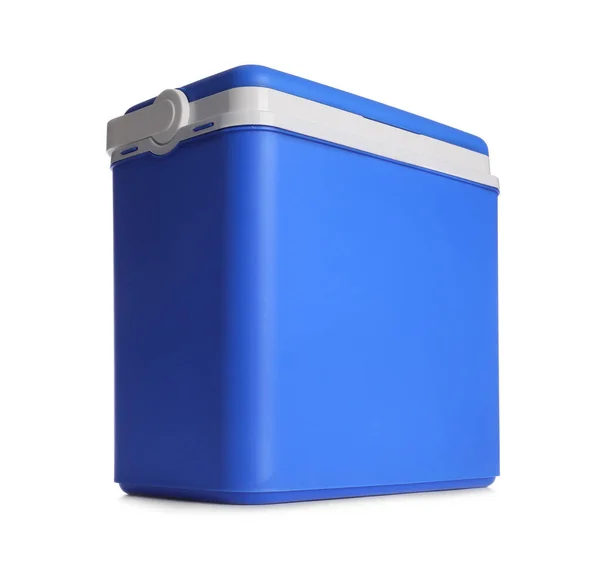 Uzavřený Modrý Plastový Chladící Box Izolovaný Bílém Nízkém Úhlu Pohledu — Stock fotografie