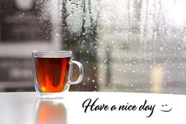 Pencere Kenarında Bir Fincan Taze Çay Metin Günler — Stok fotoğraf