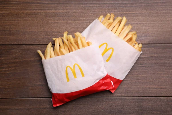 Mykolaiv Ukraine Août 2021 Deux Petites Portions Frites Mcdonald Sur — Photo