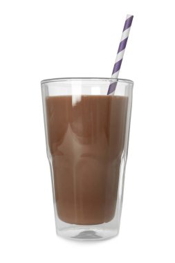 Beyaz bardakta nefis çikolatalı süt.