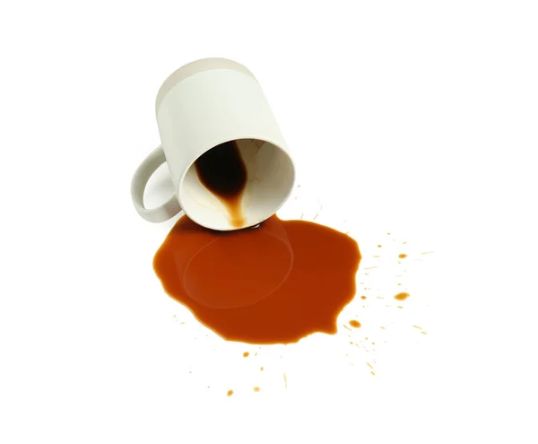 Umgestürzte Tasse Und Verschütteter Kaffee Auf Weißem Hintergrund — Stockfoto