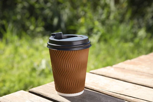 Tasse Café Carton Emporter Avec Couvercle Plastique Sur Une Table — Photo