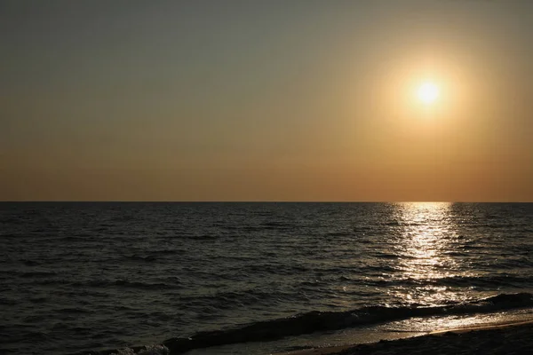 Pittoresca Vista Sul Bellissimo Mare Tramonto — Foto Stock