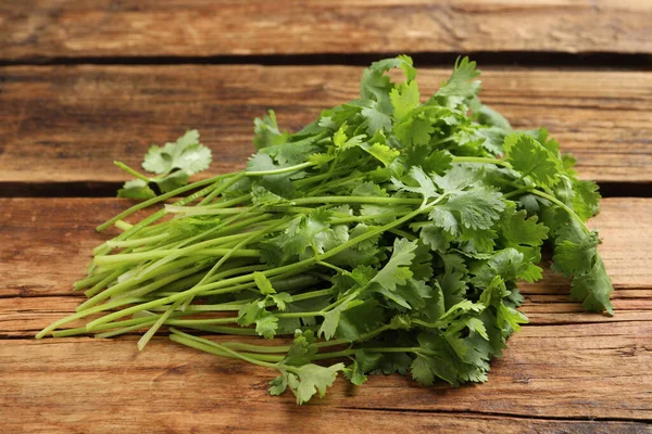 Bunch Fresh Aromatic Cilantro Wooden Table — Stock Photo, Image