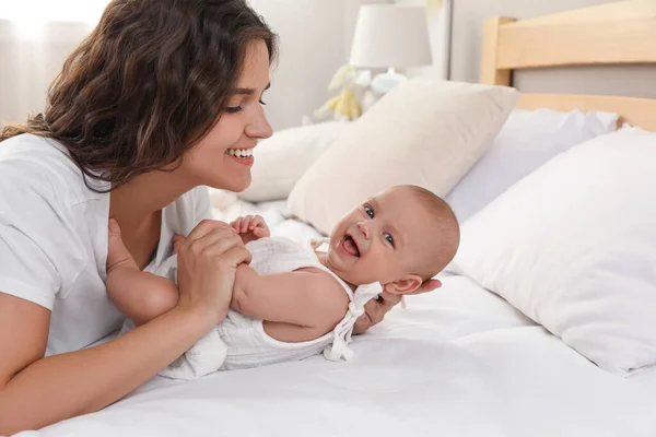 Happy Young Mother Her Cute Baby Bed Home — Stock Photo, Image
