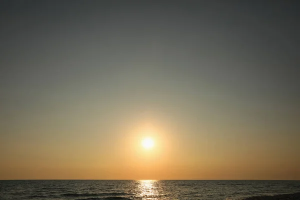 Malowniczy Widok Piękne Morze Zachodzie Słońca — Zdjęcie stockowe