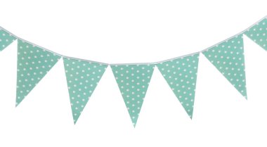 Beyaz arka planda üçgen bayrak var. Şenlik Dekoru