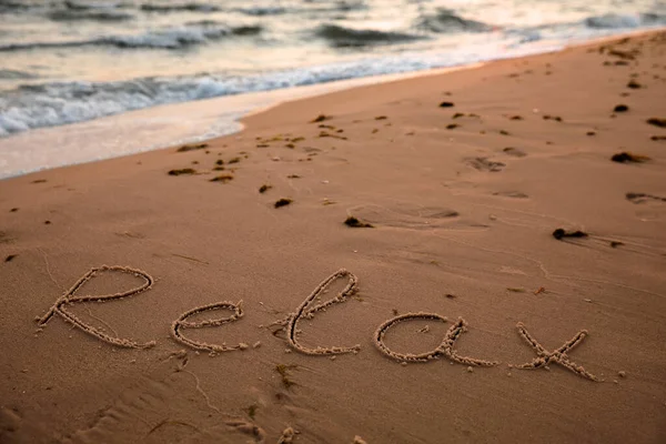 Песчаный Пляж Письменным Словом Отдых Летом — стоковое фото