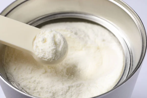 Scoop Powdered Infant Formula Can Closeup Baby Milk — Stock Photo, Image
