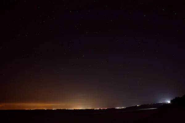 Γραφική Θέα Του Έναστρου Ουρανού Νύχτα Στην Παραλία — Φωτογραφία Αρχείου