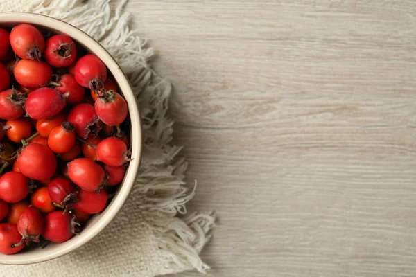 Ripe Rose Hip Berries Bowl Wooden Table Top View Space — Stock Photo, Image