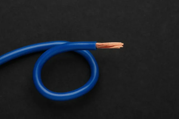 Blue Electrical Wire Black Background Top View — Stock Photo, Image